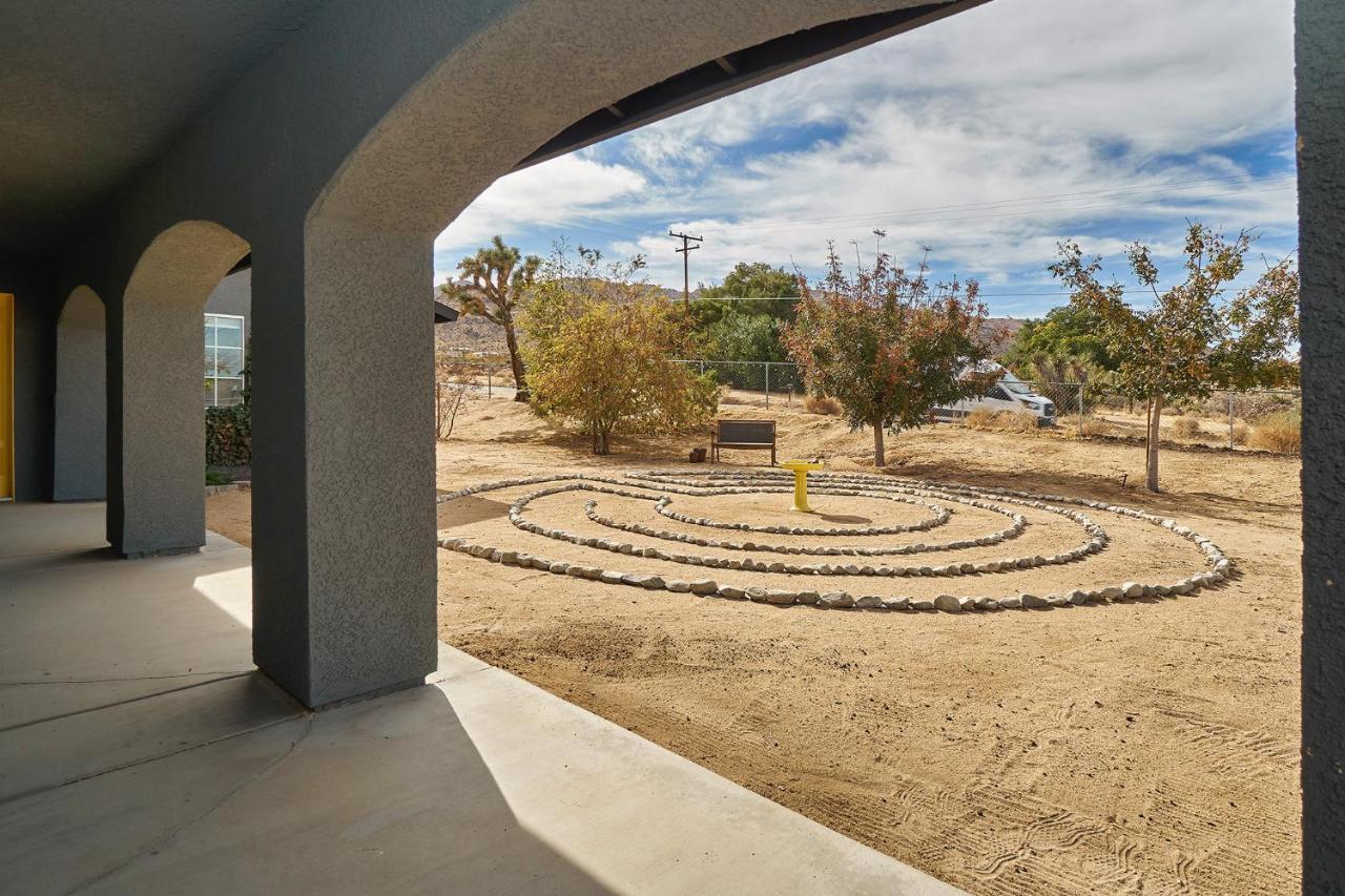 Eclectic Joshua Tree Villa Exterior foto