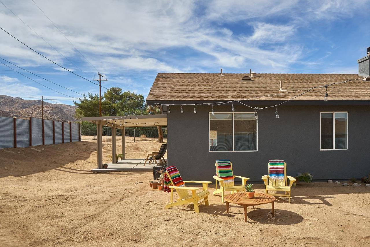 Eclectic Joshua Tree Villa Exterior foto